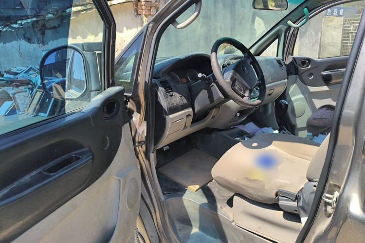 Used FORTHING Lingzhi 2017 M3L 1.6L 7-Seater Standard Model Driver Seat