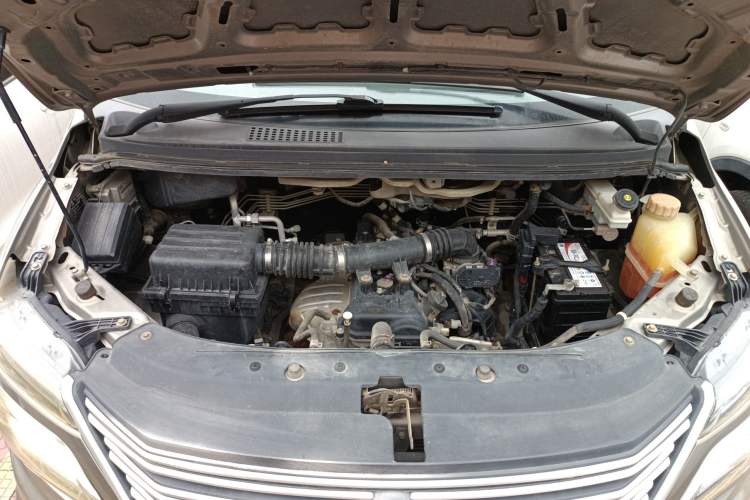 Used FORTHING Lingzhi 2017 M5 1.6L Standard Model Engine Bay