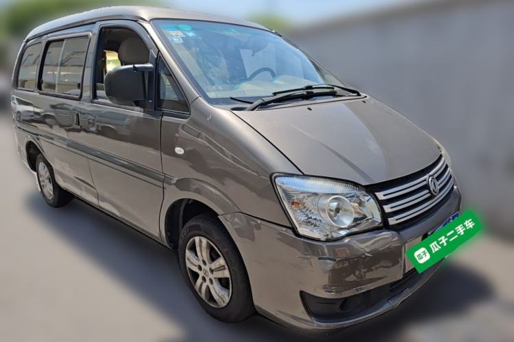 Used FORTHING Lingzhi 2017 V3 1.5L 5-Seater Special Offer Model Front Right 45 Deg
