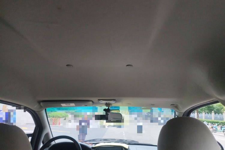 Used FORTHING Lingzhi 2017 V3 1.5L 5-Seater Special Offer Model Headliner