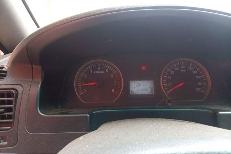 Used FORTHING Lingzhi 2017 Facelifted M3L 1.6L 7-Seater Standard Version Instrument Cluster