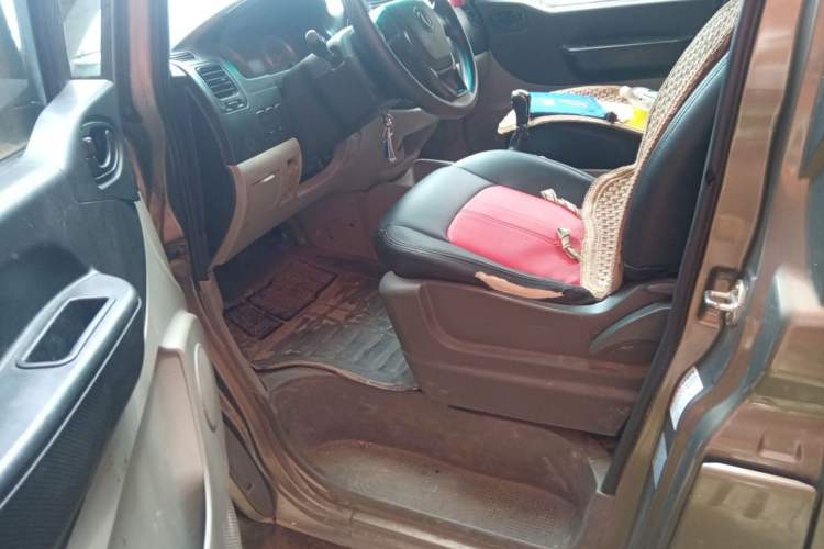 Used FORTHING Lingzhi 2017 Facelifted M3L 1.6L 7-Seater Standard Version Left Front Seat