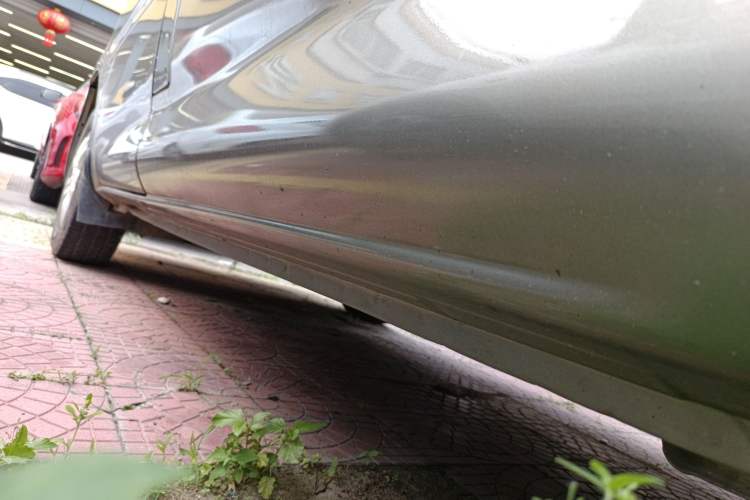 Used FORTHING Lingzhi 2017 M5 1.6L Standard Model Left Side Sill