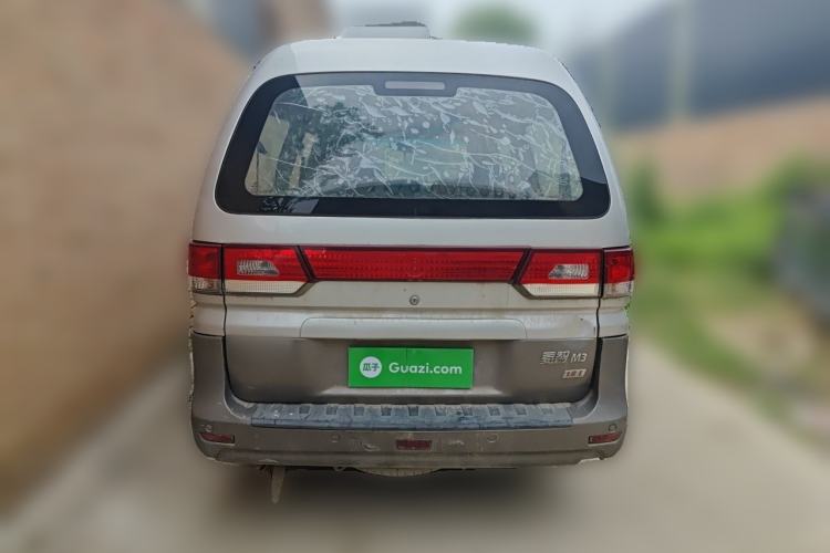 Used FORTHING Lingzhi 2017 M3L 1.6L 7-Seater Comfort Model Rear
