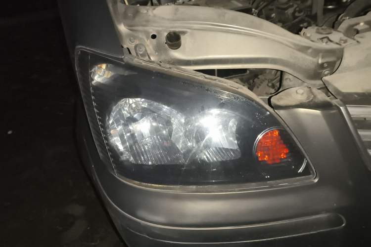 Used FORTHING Lingzhi 2017 V3 1.5L 7-seater Standard Model Right Front Headlight