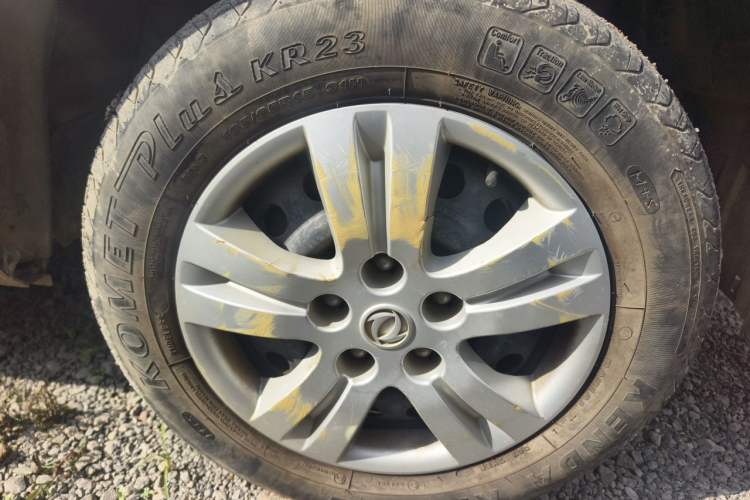 Used FORTHING Lingzhi 2017 V3 1.5L 5-Seater Special Offer Model Right Front Wheel Hub