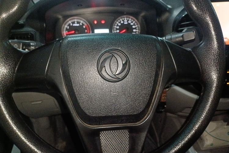 Used FORTHING Lingzhi 2017 Facelifted M3L 1.6L 7-Seater Standard Version Steering Wheel