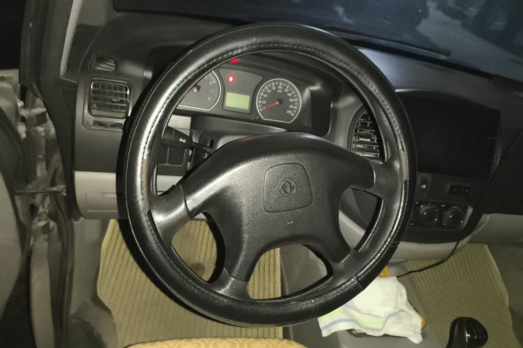Used FORTHING Lingzhi 2017 V3 1.5L 7-seater Standard Model Steering Wheel