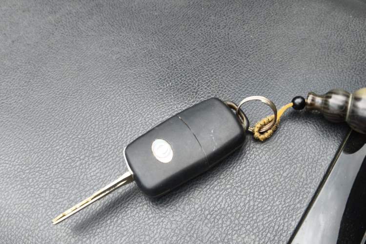 Used FORTHING Lingzhi 2017 M3L 2.0L 7-Seater Comfort Model Vehicle Key