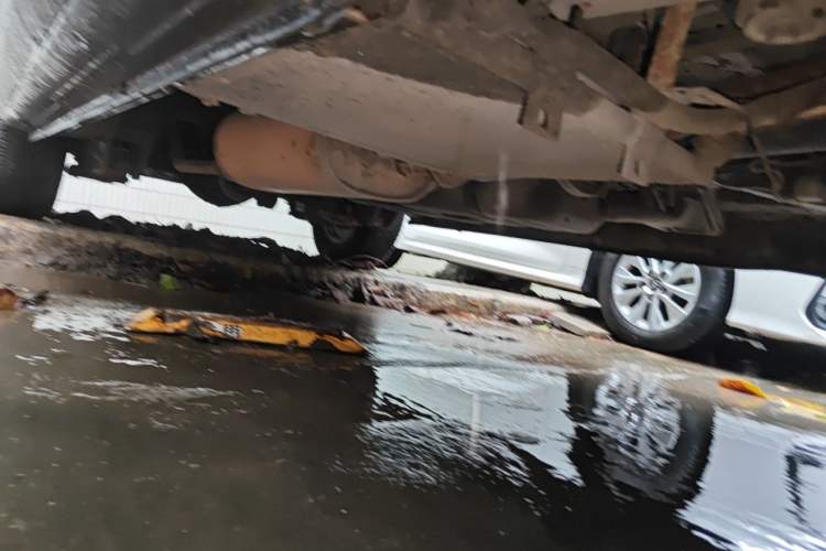 Used FORTHING Lingzhi 2017 M5L 1.6L 7-Seater Comfort Model Chassis Front Right