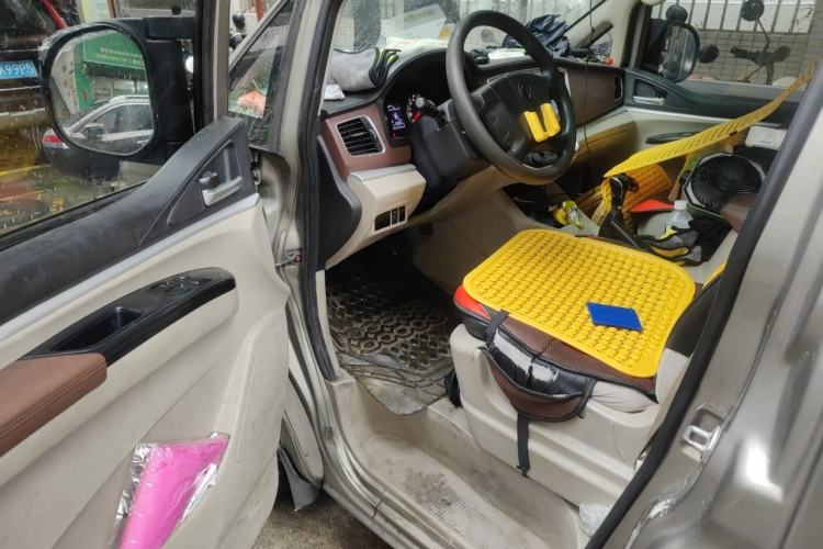 Used FORTHING Lingzhi 2017 M5 1.6L Standard Model Driver Seat