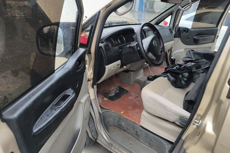 Used FORTHING Lingzhi 2017 M3L 1.6L 7-Seater Comfort Model Driver Seat