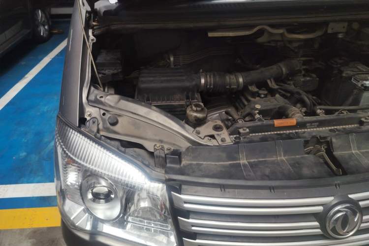 Used FORTHING Lingzhi 2017 Facelifted M3L 1.6L 7-Seater Standard Version Engine Bay Right
