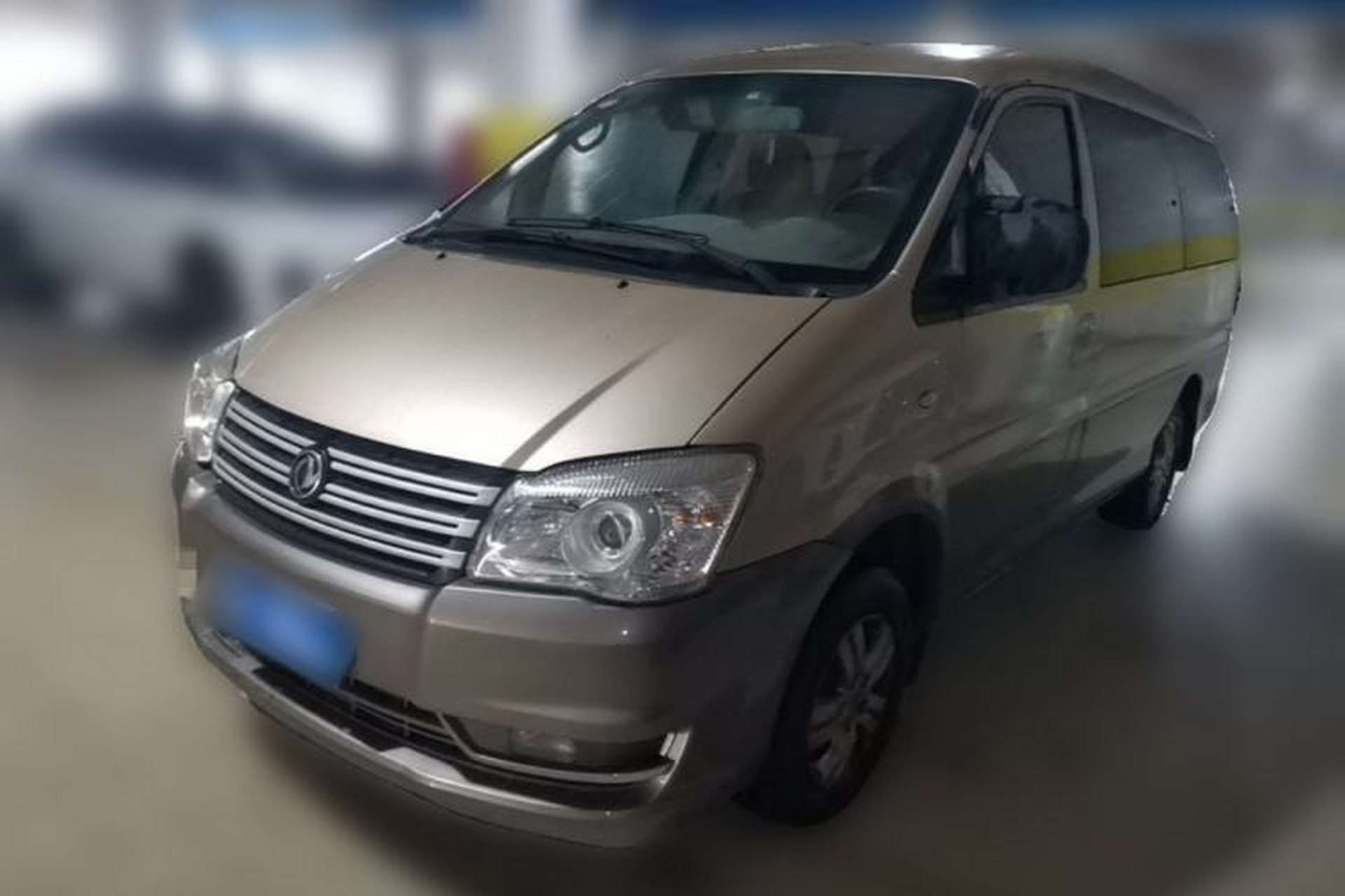 Used FORTHING Lingzhi 2017 M3L 1.6L 7-Seater Standard Model Front Left 45 Deg