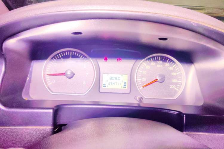 Used FORTHING Lingzhi 2017 M3L 1.6L 7-Seater Standard Model Instrument Cluster