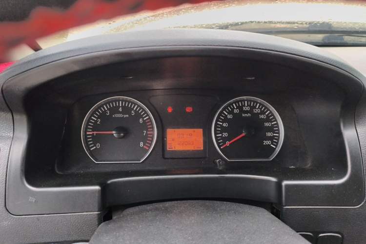 Used FORTHING Lingzhi 2017 M3L 1.6L 7-Seater Comfort Model Instrument Cluster