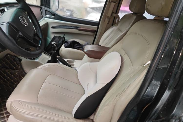 Used FORTHING Lingzhi 2017 M5L 1.6L 7-Seater Comfort Model Left Front Seat