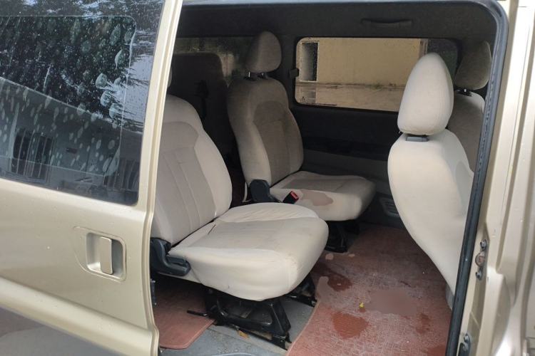 Used FORTHING Lingzhi 2017 M3L 1.6L 7-Seater Comfort Model Left Rear Seat
