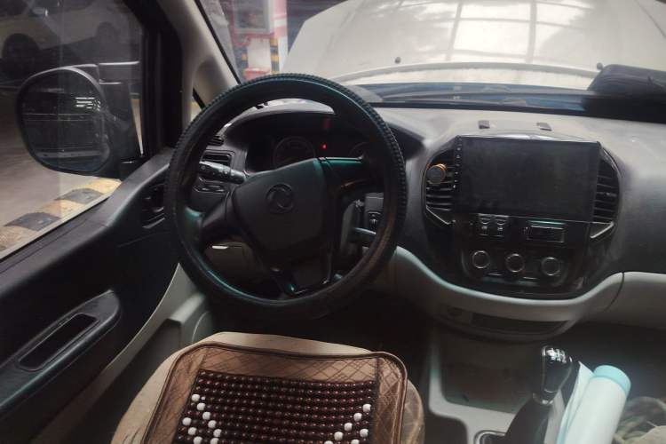 Used FORTHING Lingzhi 2017 Facelifted M3L 1.6L 7-Seater Standard Version Steering Wheel