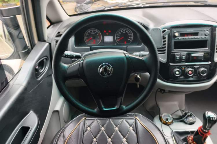 Used FORTHING Lingzhi 2017 Restyled M3L 1.6L 7-Seater Comfort Version Steering Wheel