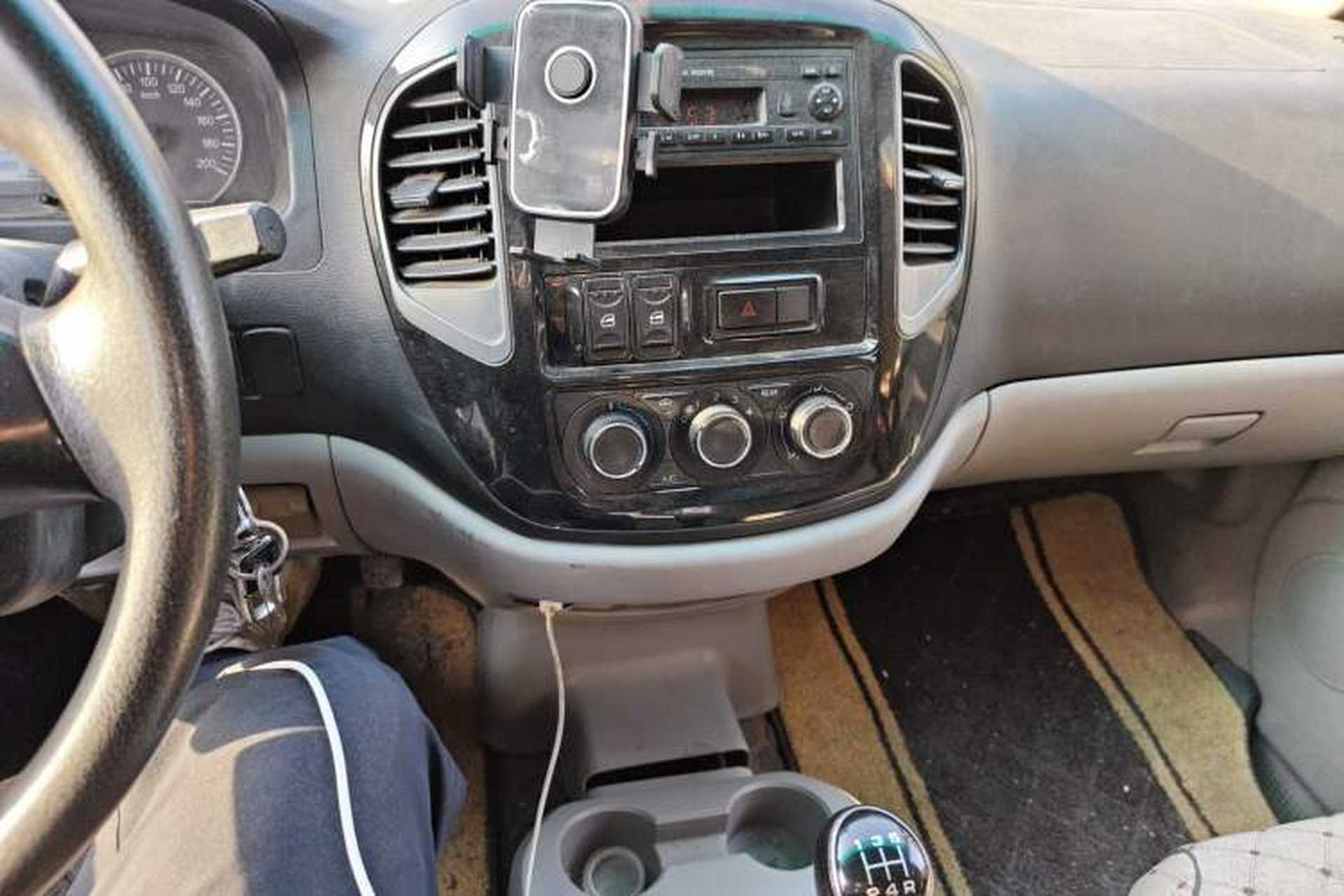 Used FORTHING Lingzhi 2017 Restyled M3L 1.6L 7-Seater Comfort Version Audio And AC Panel