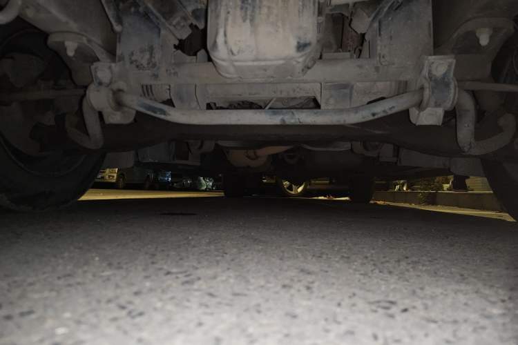 Used FORTHING Lingzhi 2017 M3L 1.6L 7-Seater Standard Model Chassis Front