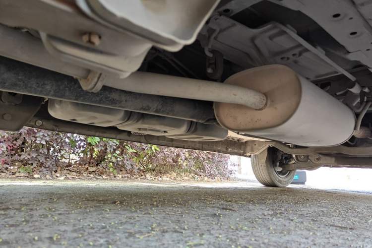 Used FORTHING Lingzhi 2017 V3 1.5L 5-Seater Special Offer Model Chassis Rear Right