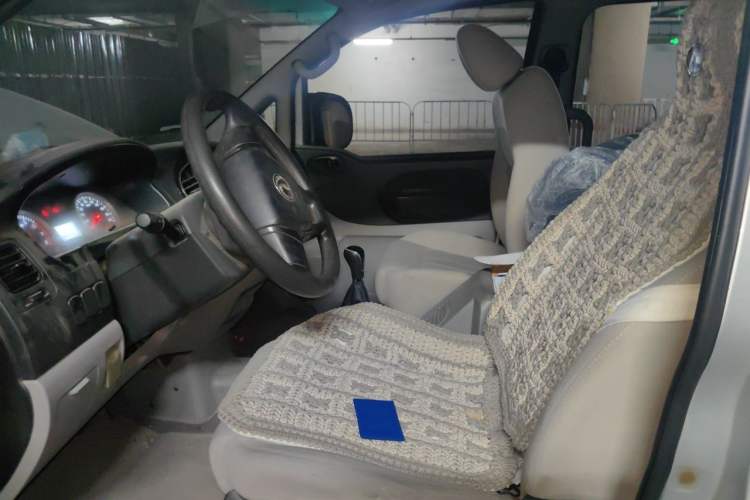 Used FORTHING Lingzhi 2017 Facelifted M3L 1.6L 7-Seater Standard Version Driver Seat