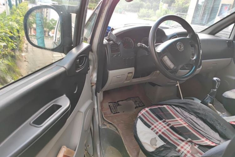 Used FORTHING Lingzhi 2017 M3L 1.6L 7-Seater Comfort Model Driver Seat