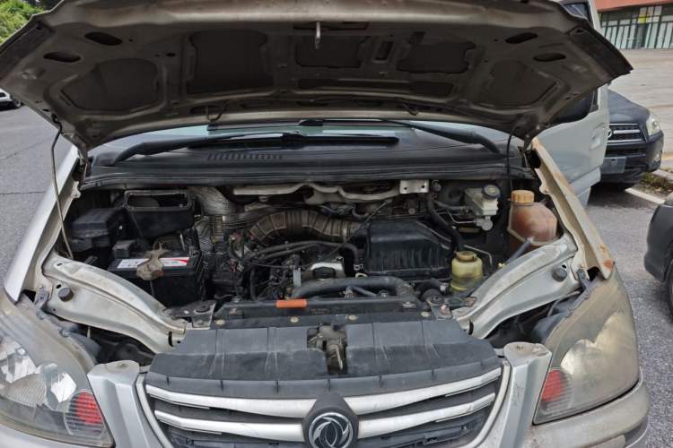 Used FORTHING Lingzhi 2017 V3 1.5L 7-seater Standard Model Engine Bay