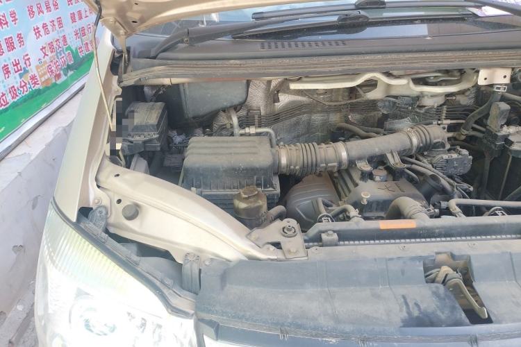 Used FORTHING Lingzhi 2017 Restyled M3L 1.6L 7-Seater Comfort Version Engine Bay Right