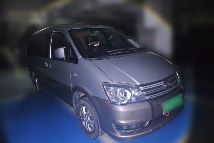 Used FORTHING Lingzhi 2017 M3L 1.6L 7-Seater Comfort Model Exterior 2