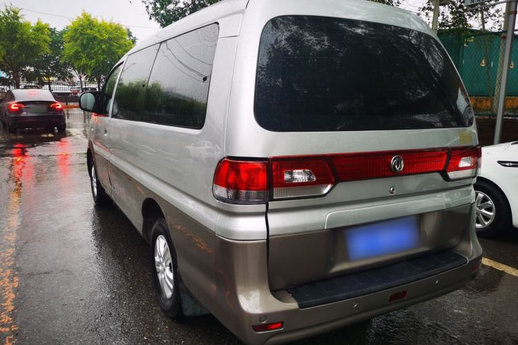 Used FORTHING Lingzhi 2017 M3L 1.6L 7-Seater Comfort Model Exterior 2