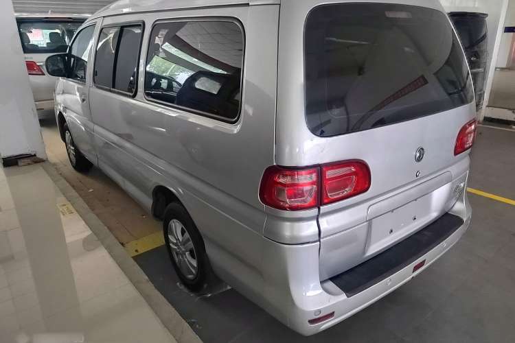 Used FORTHING Lingzhi 2017 Facelifted M3L 1.6L 7-Seater Standard Version Exterior 4