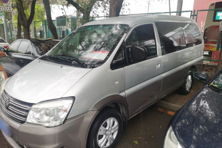 Used FORTHING Lingzhi 2017 M3L 1.6L 7-Seater Comfort Model Exterior 4
