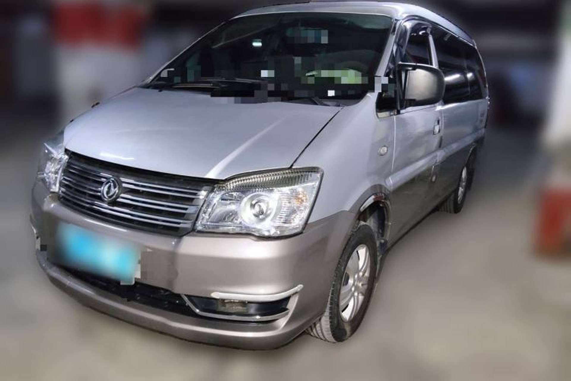 Used FORTHING Lingzhi 2017 M3L 2.0L 7-Seater Comfort Model Front Left 45 Deg