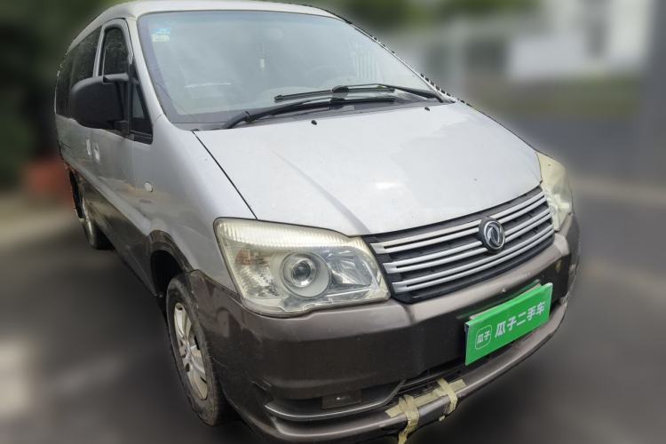 Used FORTHING Lingzhi 2017 M3L 1.6L 7-Seater Comfort Model Front Right 45 Deg