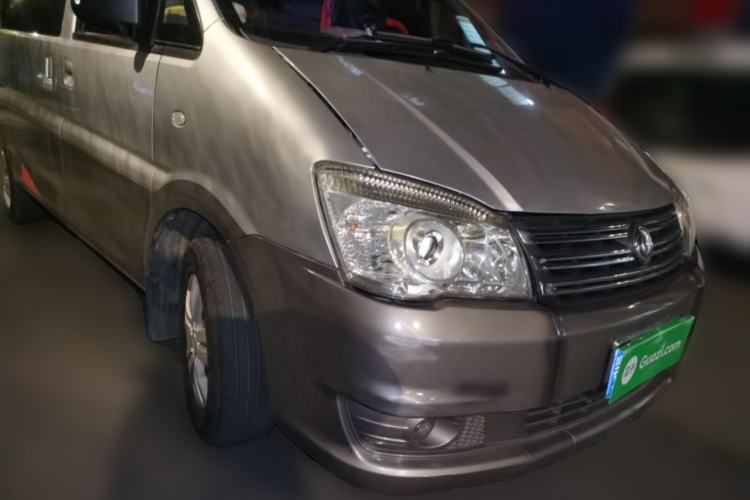 Used FORTHING Lingzhi 2017 Restyled M3L 1.6L 7-Seater Comfort Version Front Right 45 Deg