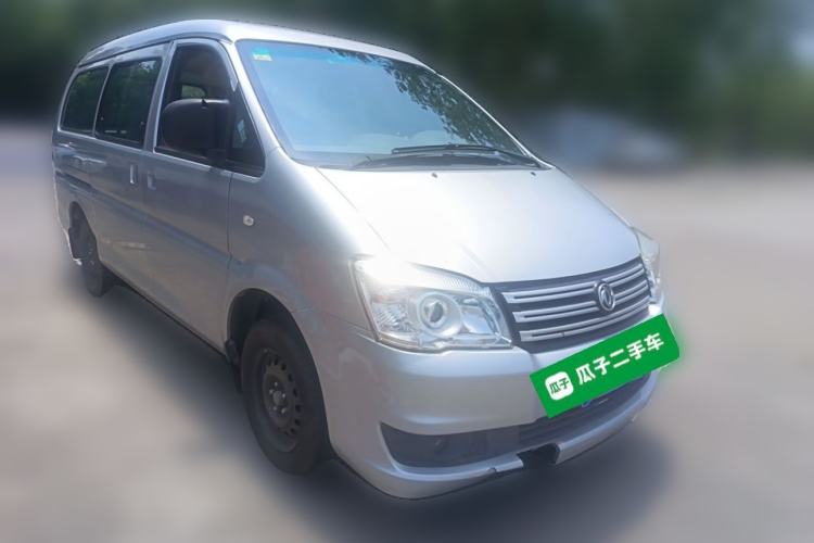 Used FORTHING Lingzhi 2017 M3L 1.6L 7-Seater Standard Model Front Right 45 Deg