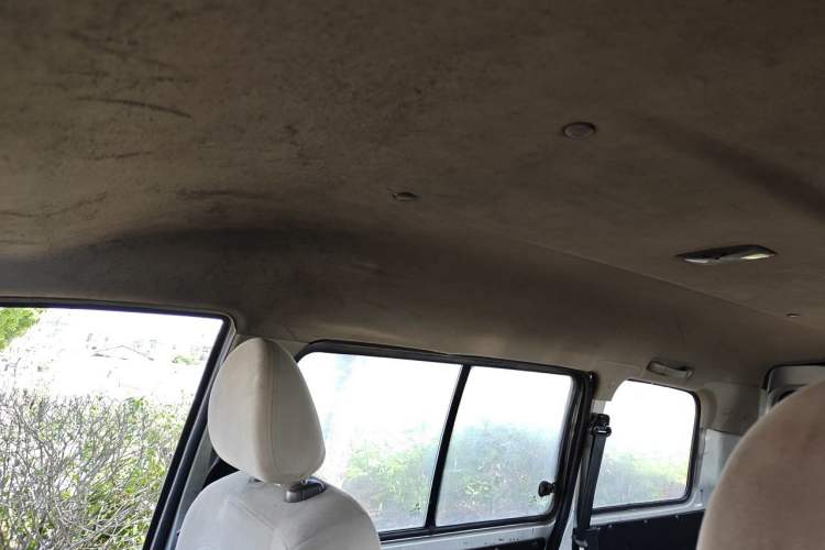 Used FORTHING Lingzhi 2017 V3 1.5L 5-Seater Special Offer Model Headliner