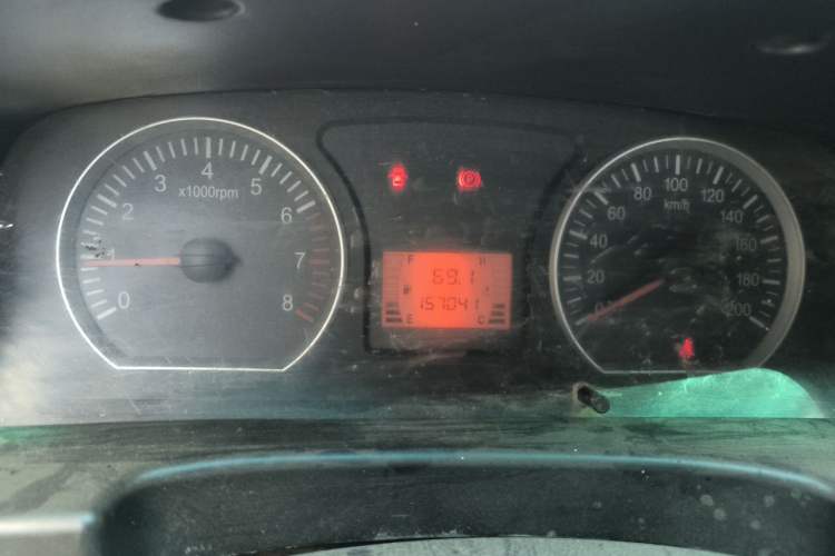 Used FORTHING Lingzhi 2017 M3L 1.6L 9-Seater Comfort Model Instrument Cluster