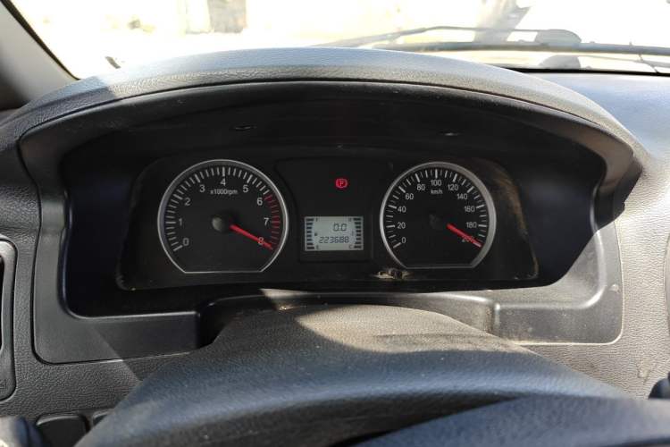 Used FORTHING Lingzhi 2017 V3 1.5L 5-Seater Special Offer Model Instrument Cluster