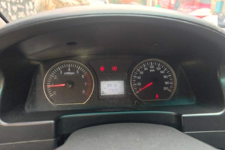 Used FORTHING Lingzhi 2017 V3 1.5L 7-Seater Comfort Model Instrument Cluster
