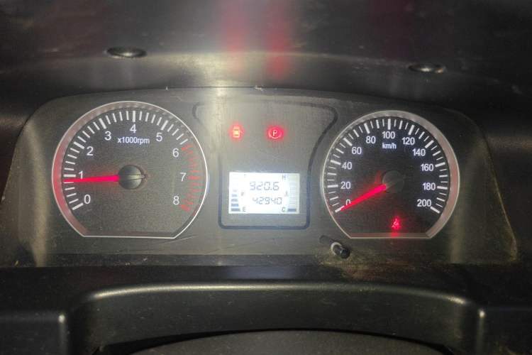 Used FORTHING Lingzhi 2017 Restyled M3L 1.6L 7-Seater Comfort Version Instrument Cluster