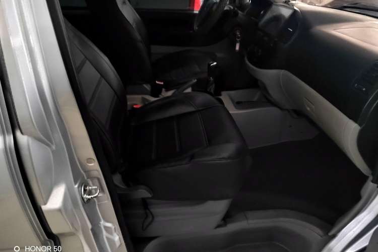 Used FORTHING Lingzhi 2017 Facelifted M3L 1.6L 7-Seater Standard Version Interior 7