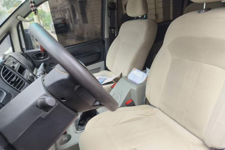 Used FORTHING Lingzhi 2017 M3L 1.6L 7-Seater Comfort Model Left Front Seat
