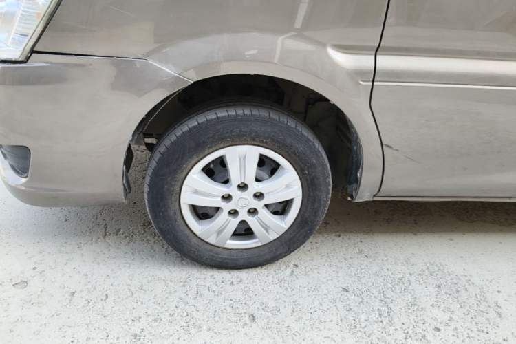 Used FORTHING Lingzhi 2017 Facelifted M3L 1.6L 7-Seater Standard Version Left Front Wheel Hub