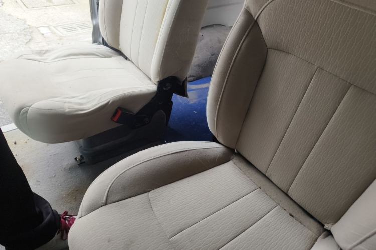 Used FORTHING Lingzhi 2017 M3L 1.6L 7-Seater Comfort Model Left Rear Seat