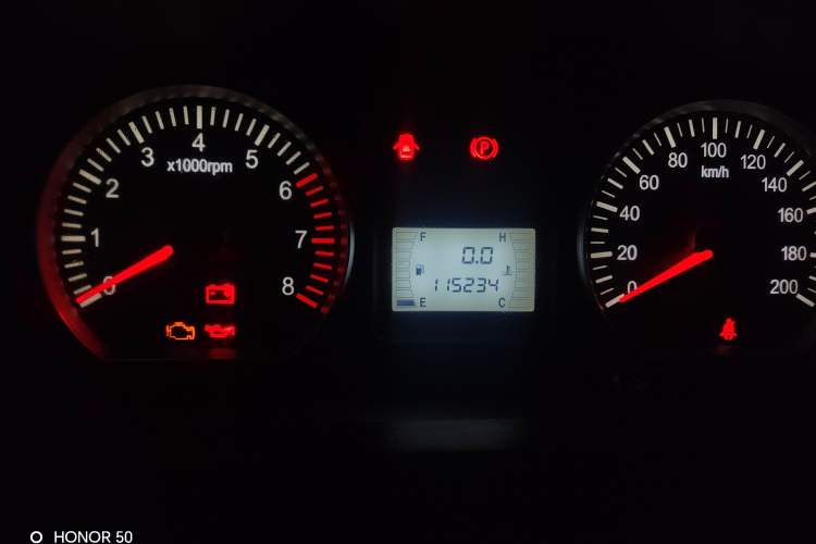 Used FORTHING Lingzhi 2017 Facelifted M3L 1.6L 7-Seater Standard Version Odometer Close Up