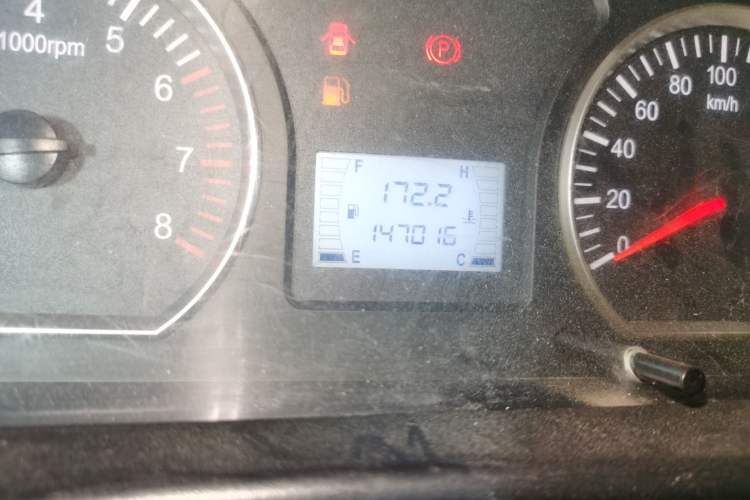 Used FORTHING Lingzhi 2017 Restyled M3L 1.6L 7-Seater Comfort Version Odometer Close Up